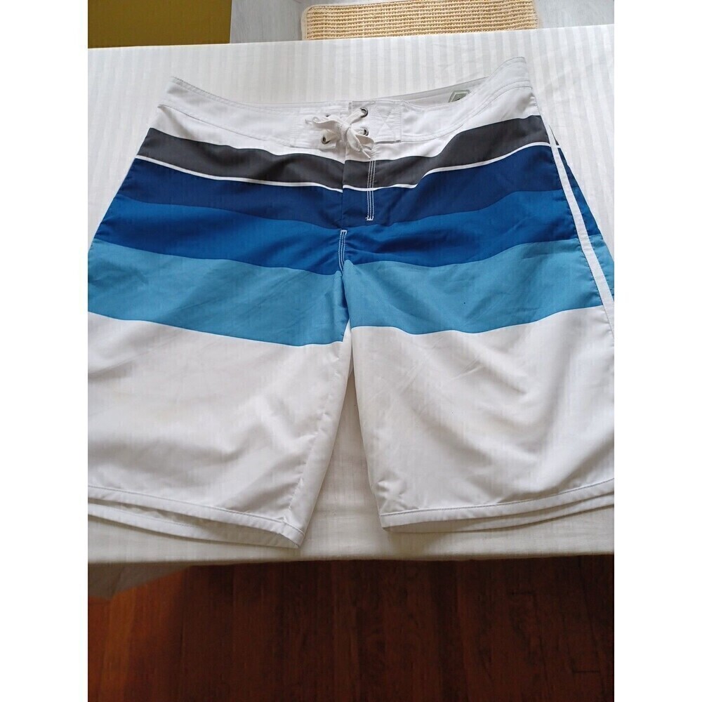 Old Navy mens swim trunks L white blue striped lace-up pockets board shorts flaw